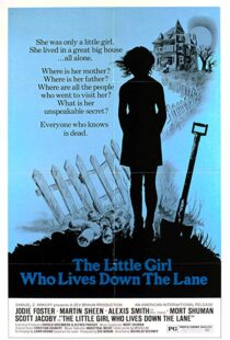 دانلود فیلم The Little Girl Who Lives Down the Lane 197610480-1388534284