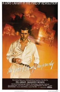 دانلود فیلم The Year of Living Dangerously 198251713-1479996470
