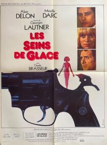 دانلود فیلم Someone Is Bleeding 1974384702-1460132907